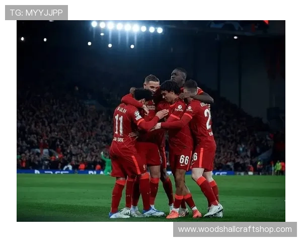 维尼修斯 vs 世界级边卫对决 维尼修斯 vs 世界级边卫对决