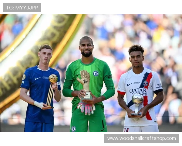 奥雷利安·楚阿梅尼:欧洲超级杯与世俱杯冠军成员解析 奥雷利安·楚阿梅尼:欧洲超级杯与世俱杯冠军成员解析